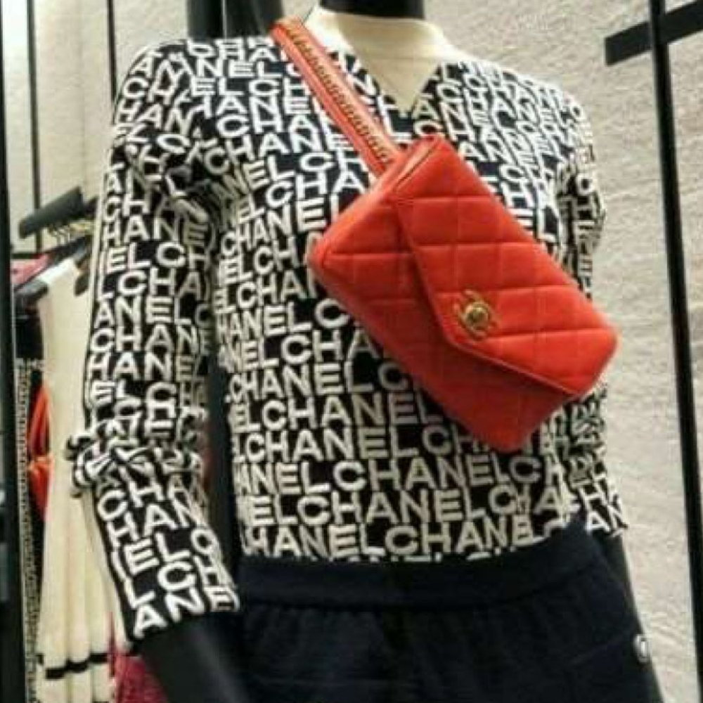 Chanel Pullover Sweater